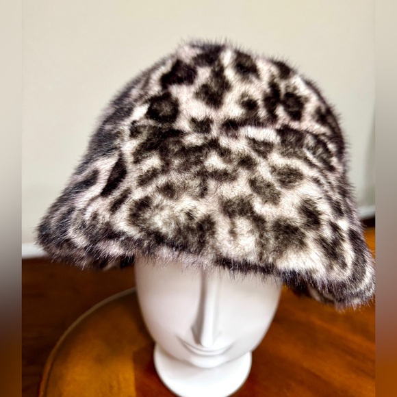 House of Harlow 1960 Classic Leopard Hat versatile Adjustable main image 14